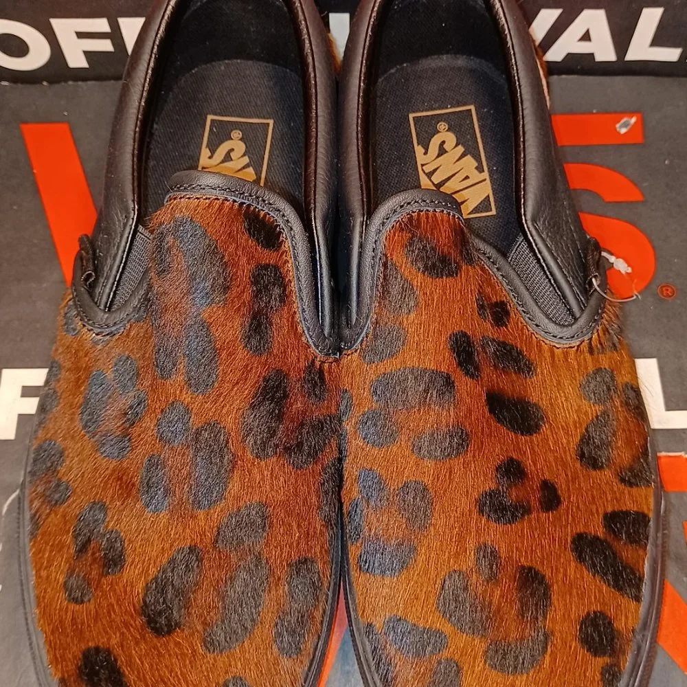 Vans Classic Slip-On Calf Hair Dark Leopard Black Men's 7/Womens 8.5 VN0A7VCFAB0 - Picture 2 of 12